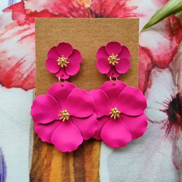 Hot Fuchsia Pink Floral Earrings - Picture 14 of 17